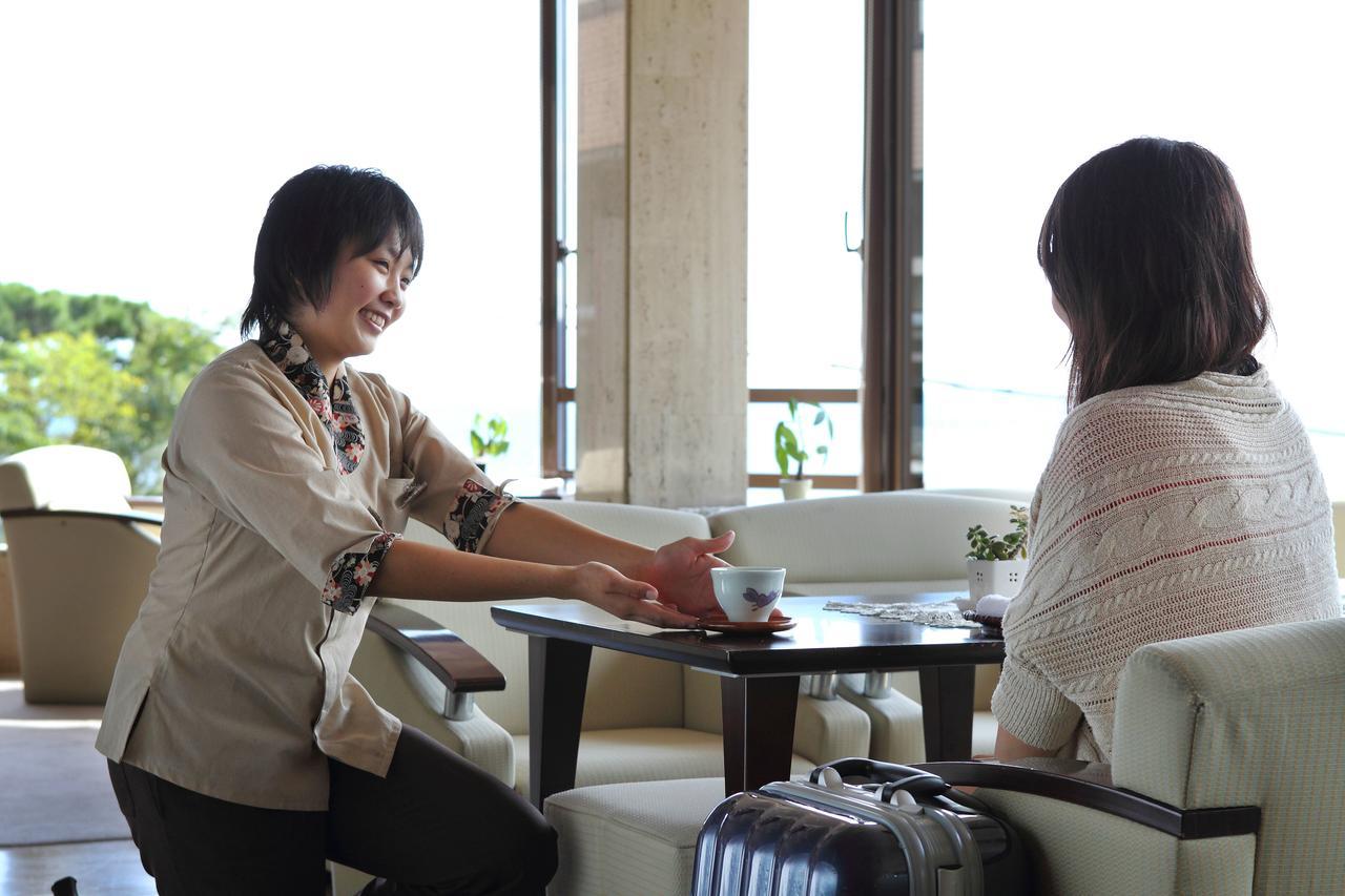 Atami Juraku Hotel Bagian luar foto